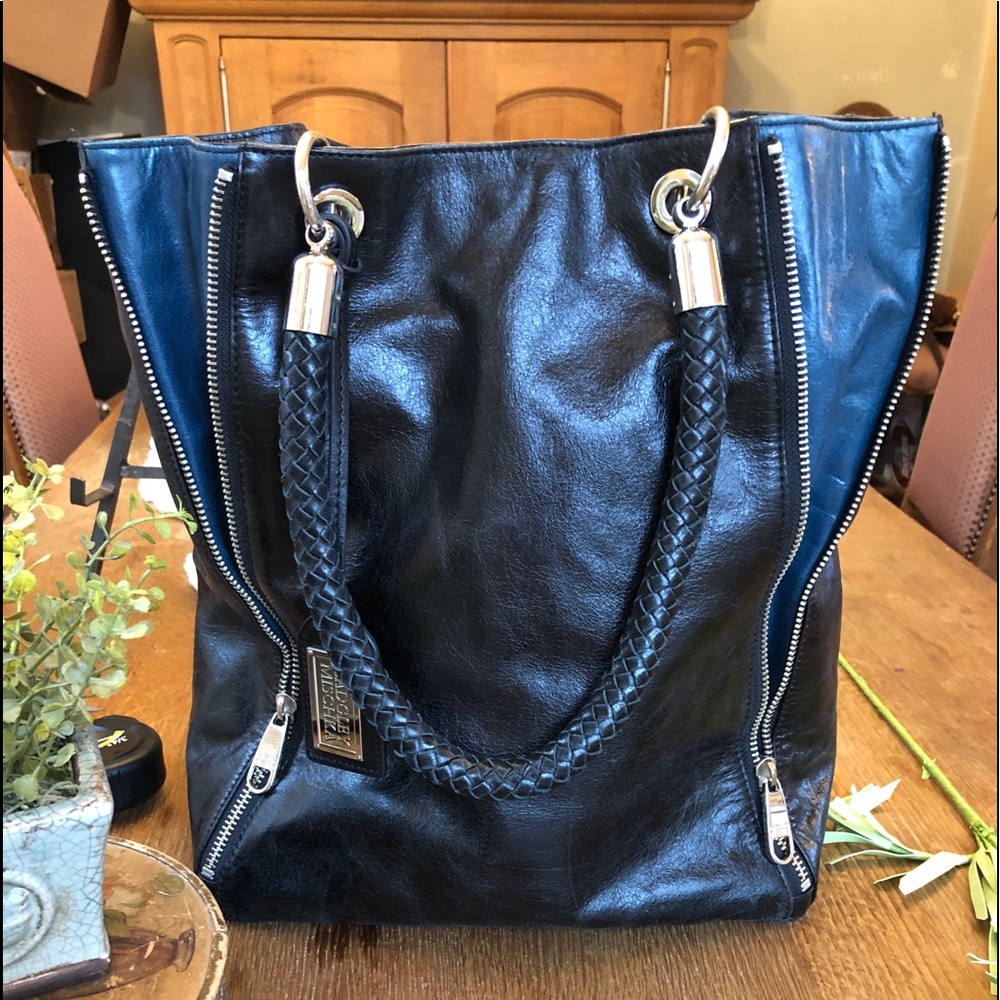 Badgley Mischka leather expandable shoulder bag